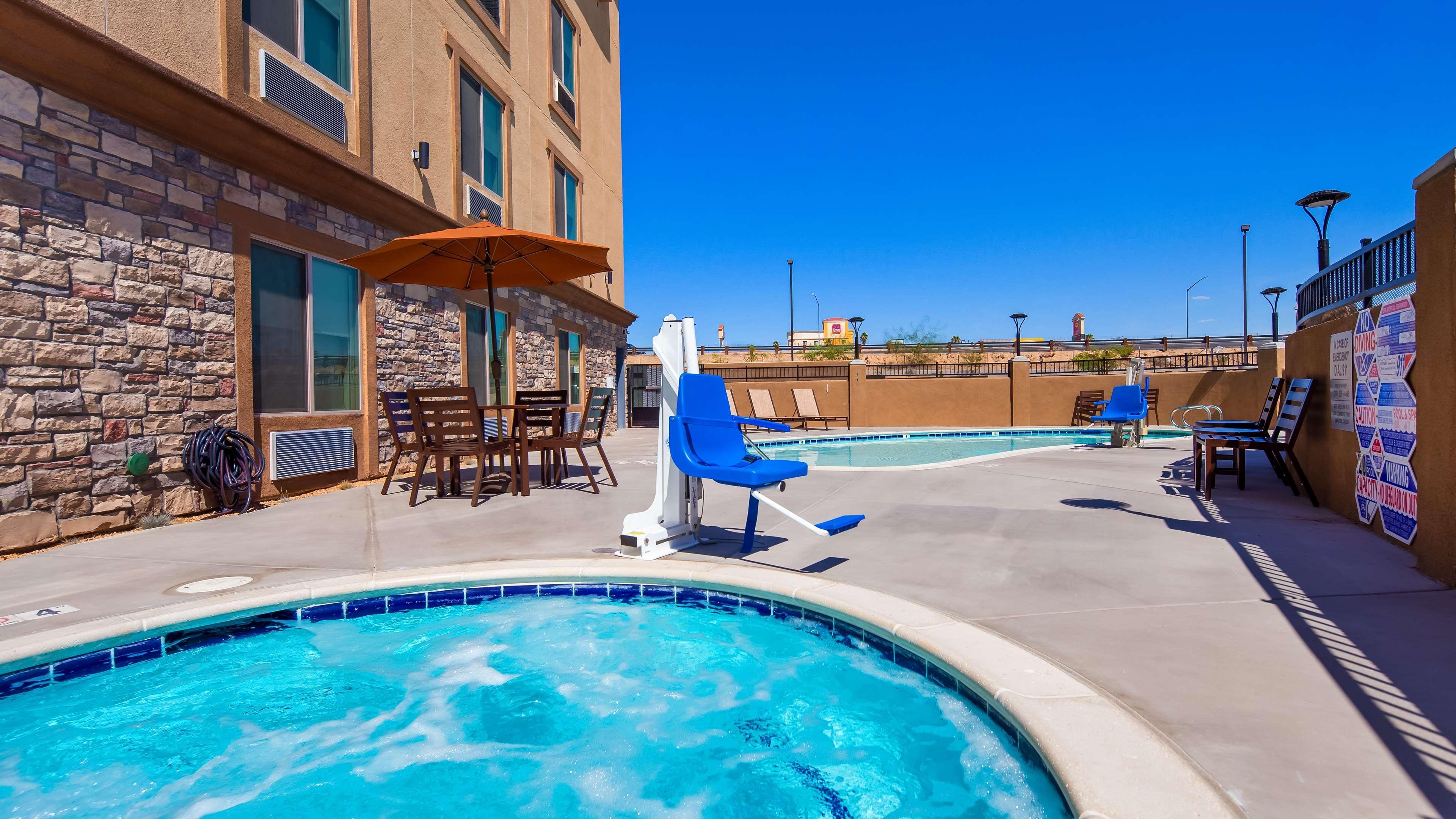Best Western Plus New Barstow Inn & Suites Eksteriør bilde